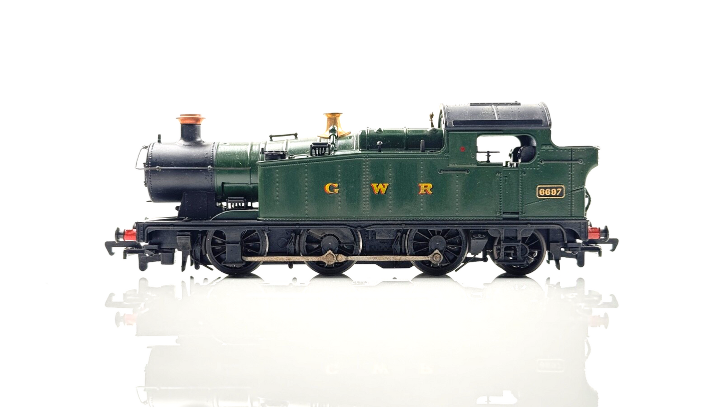 MAINLINE 00 GAUGE - 37038 - CLASS 6600 0-6-2T LOCOMOTIVE GWR GREEN '6697' BOXED