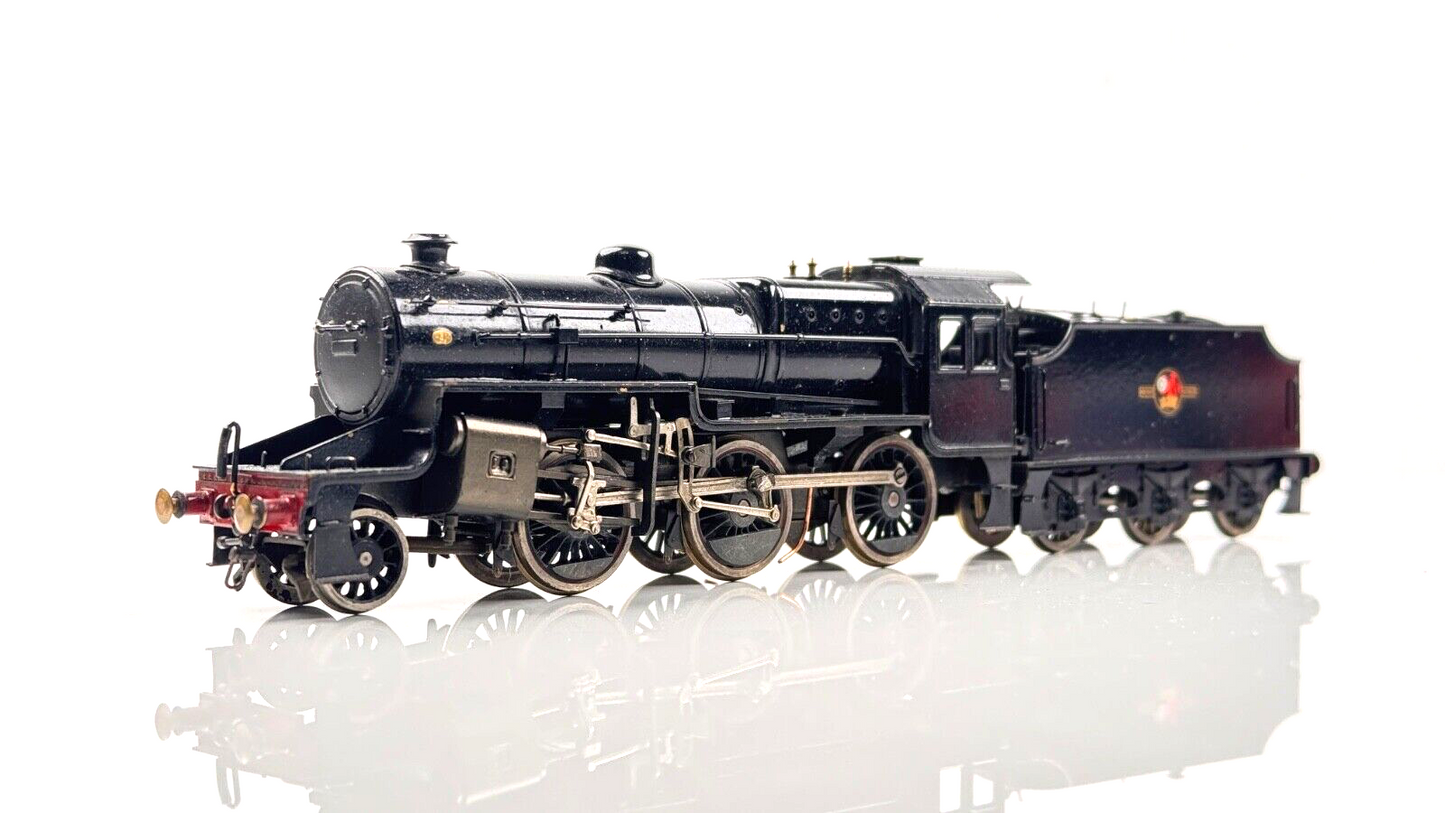 JOHN UNDERHILL INTERNATIONAL MODELS 00 GAUGE - BR BLACK 2-6-0 CRAB LOCOMOTIVE