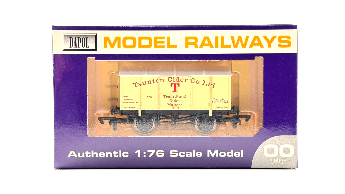 DAPOL 00 GAUGE - TAUNTON CIDER SOMERSET 10T WAGON NO.17 (LIMITED EDITION)