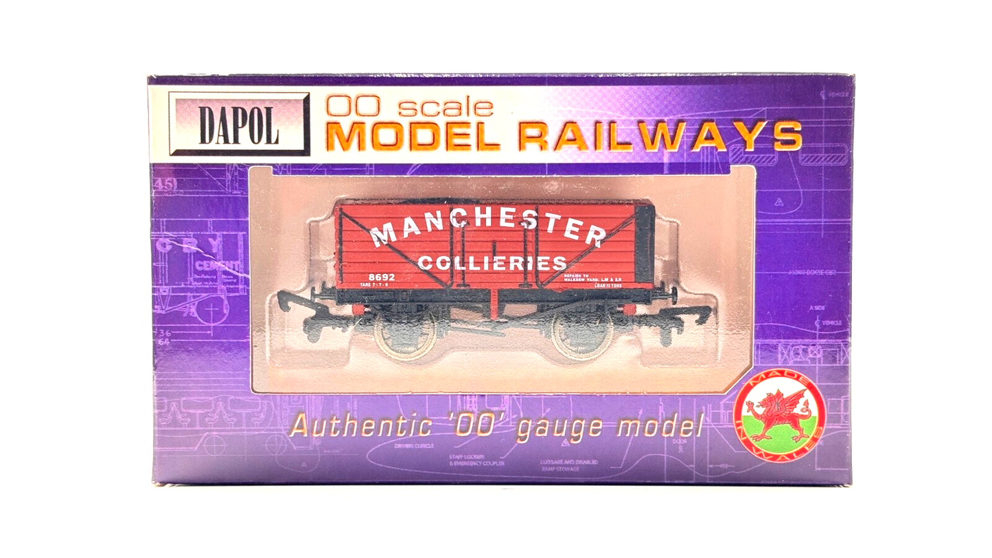DAPOL 00 GAUGE - MANCHESTER COLLIERIES WALKDEW YARD WAGON 8692 (LIMITED EDITION)