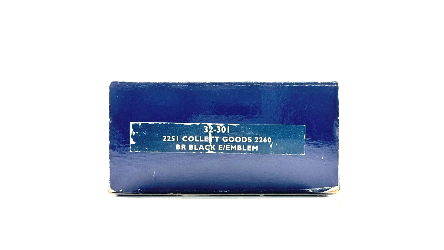 BACHMANN 00 GAUGE - 32-301 - COLLETT GOODS 2260 BR BLACK EARLY EMBLEM - BOXED