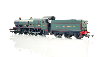 HORNBY 00 GAUGE - R2600M - CHELTENHAM FLYER GWR TREGENNA CASTLE & COACHES PACK 1