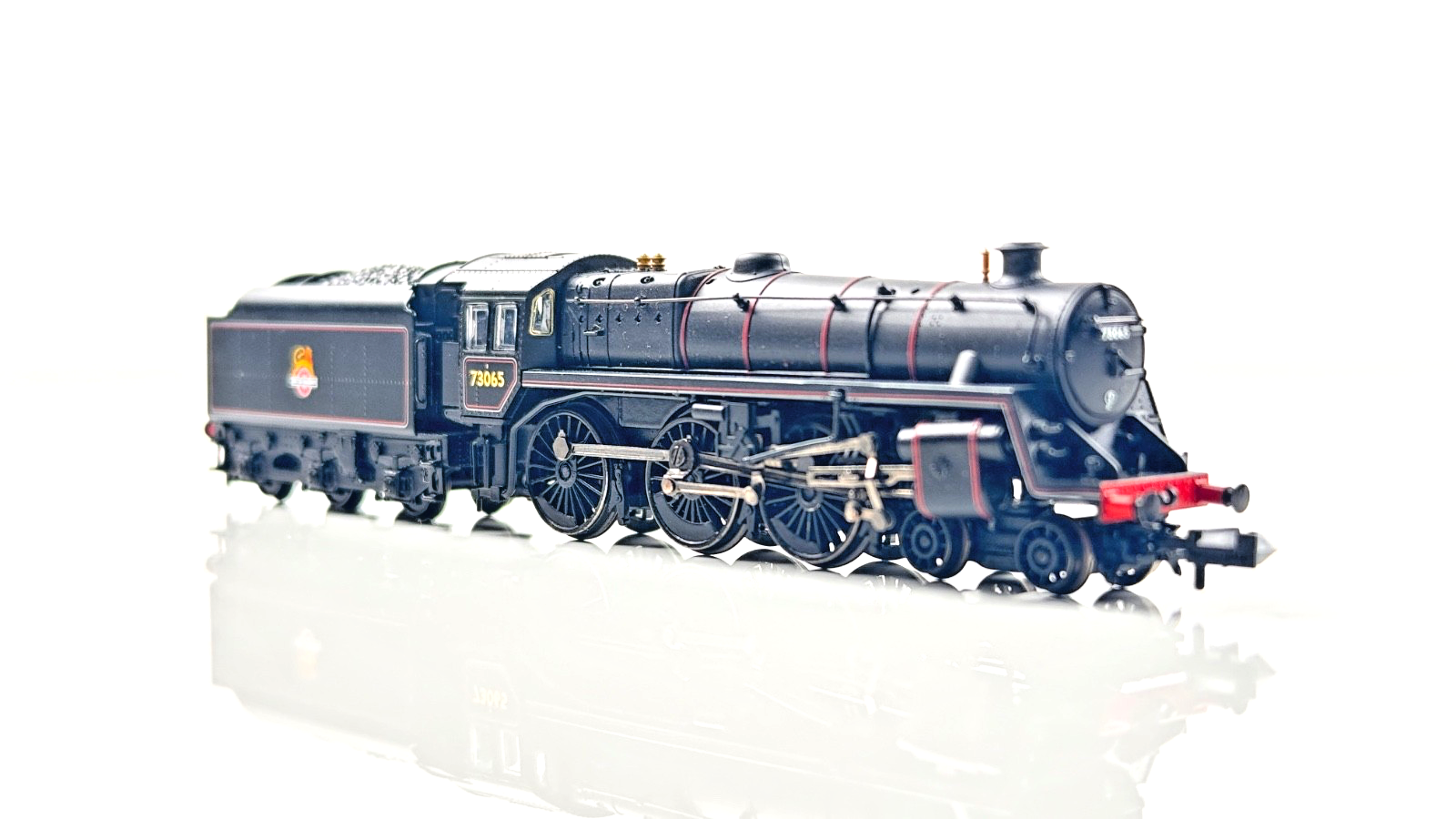 GRAHAM FARISH N GAUGE - 372-730SF - STANDARD CLASS 5MT 73065 BR BLACK DCC SOUND