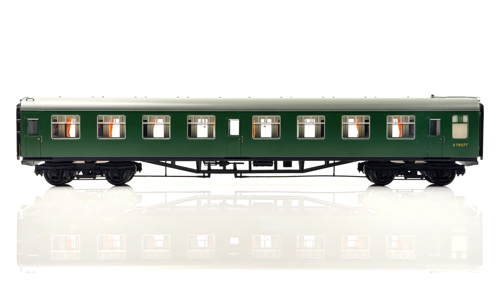 BACHMANN 00 GAUGE - 31-426A - 4CEP EMU 7128 LATE SR MULTIPLE UNIT GREEN BOXED
