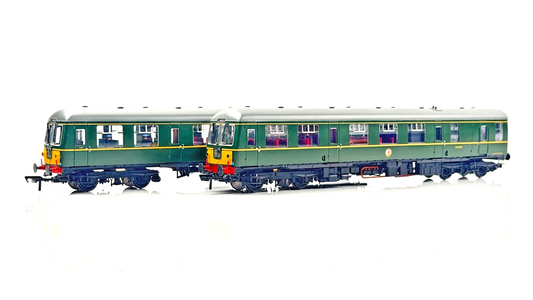 BACHMANN 00 GAUGE - 31-327 - CLASS 105 TWO CAR DMU BR GREEN W/HALF YELLOW ENDS