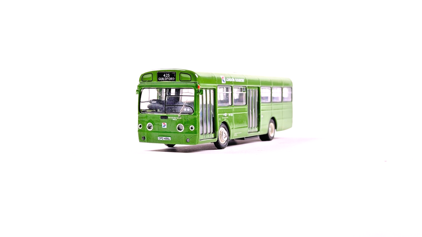 BRITBUS AS2-13 - 1/76 SCALE - AEC SHORT SWIFT LONDON COUNTRY S/DECK (IMPERFECT)