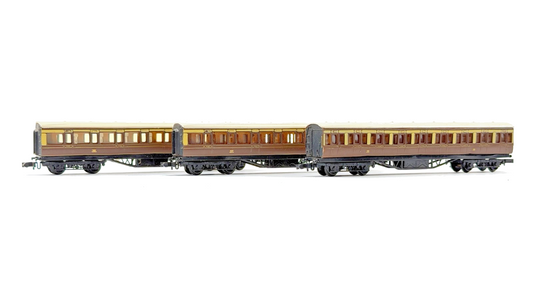 GRAHAM FARISH N GAUGE - RAKE OF 3 GREAT WESTERN 57' SUBURBAN COACHES - UNBOXED