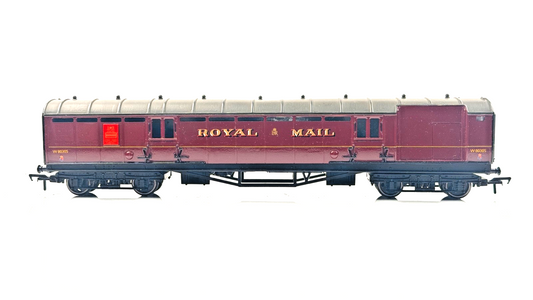 HORNBY 00 GAUGE - ROYAL MAIL TPO MAROON MAIL COACH W80305 - UNBOXED