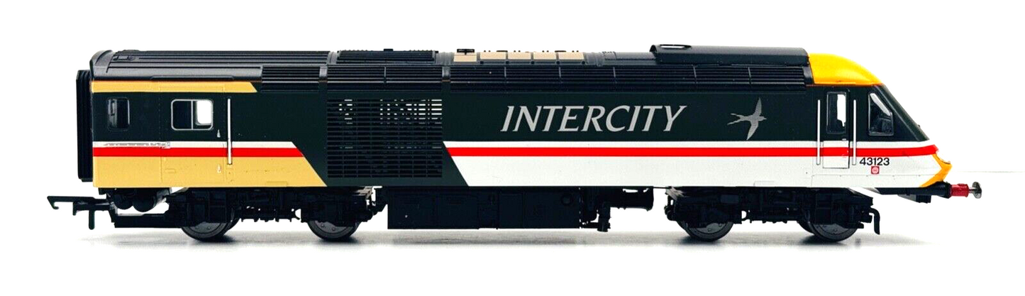 HORNBY 00 GAUGE - R3944 - CLASS 43 HST BR INTERCITY SWALLOW TRAIN PACK BOXED