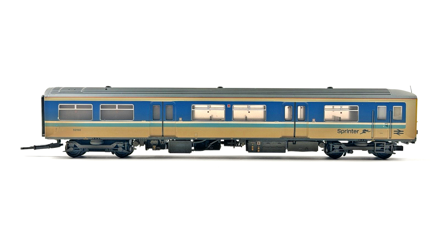 BACHMANN 00 GAUGE - 32-928 - CLASS 150/1 DMU 150150 BR PROVINCIAL SPRINTER (W)