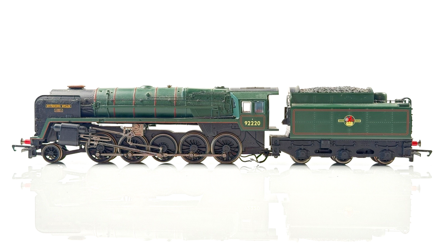 HORNBY 00 GAUGE - R2785 - BR GREEN 2-10-0 CLASS 9F EVENING STAR 92220 SPARES