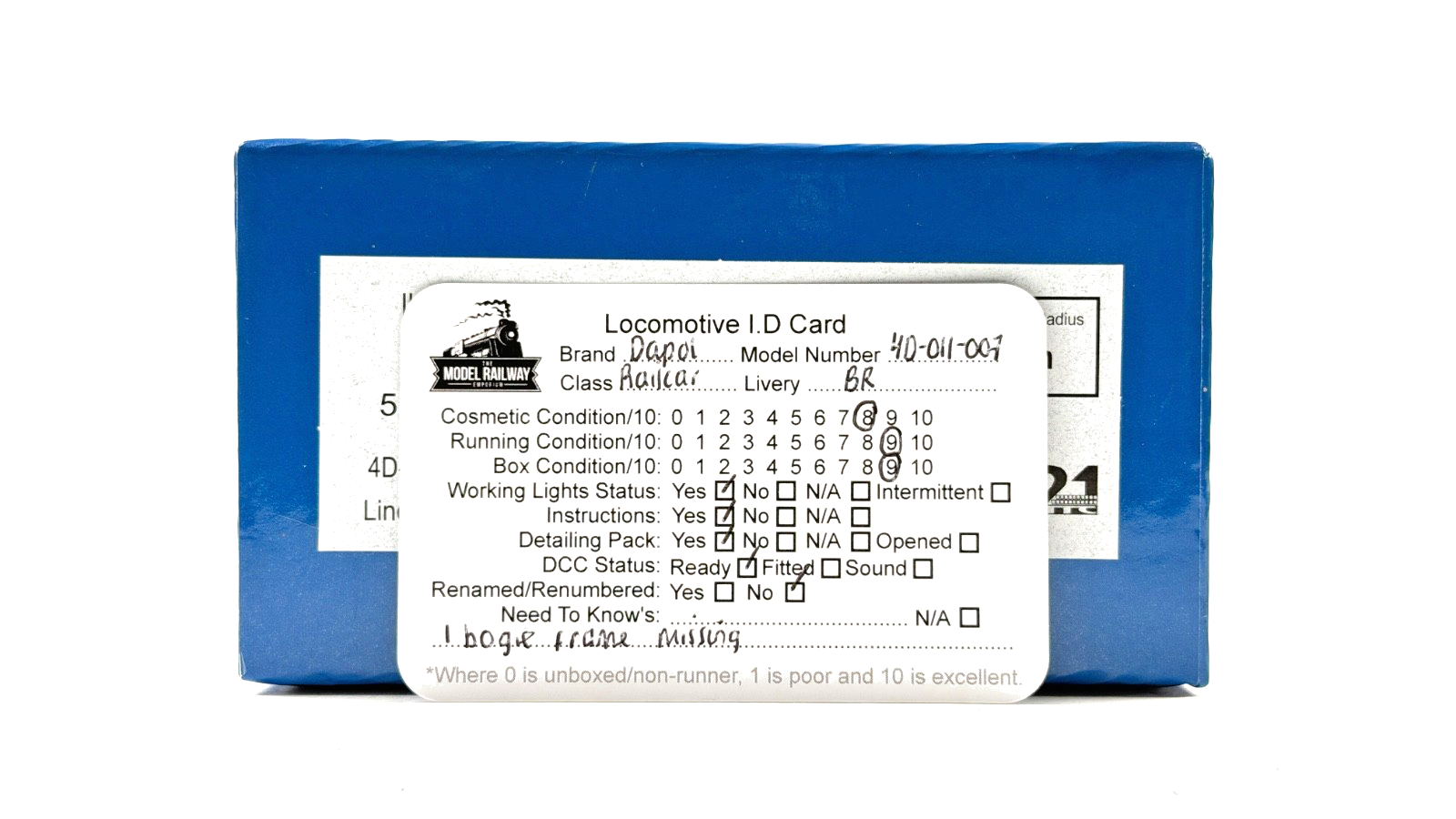 DAPOL 00 GAUGE - 4D-011-007 - STREAMLINED RAILCAR W11 BR LINED CHOCOLATE & CREAM