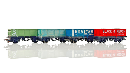 HORNBY 00 GAUGE - RAKE OF 4 LWB OPEN NORSTAND SC BLACK & REOCH WAGONS UNBOXED