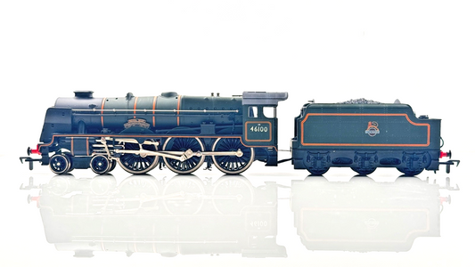 AIRFIX 00 GAUGE - 54121 - BR GREEN 4-6-0 ROYAL SCOT LOCOMOTIVE 46100 - BOXED