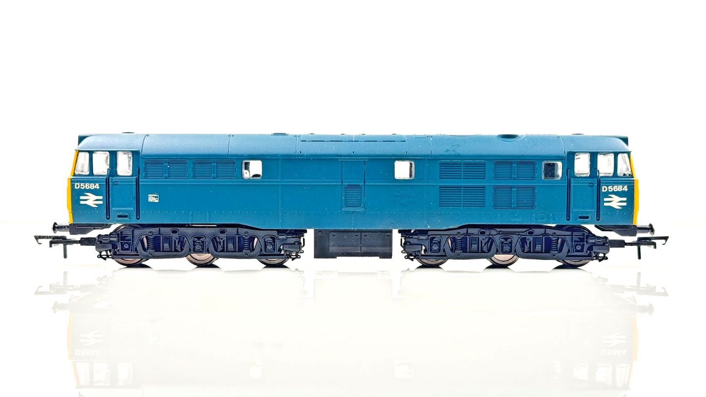 HORNBY 00 GAUGE - R3067 - CLASS 31 DIESEL ELECTRIC AIA-AIA BR BLUE D5684 - BOXED