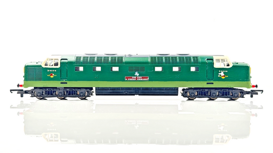LIMA 00 GAUGE - CLASS 55 DIESEL DELTIC FIFE & FORFAR YEOMANRY BR GREEN - REPAINT