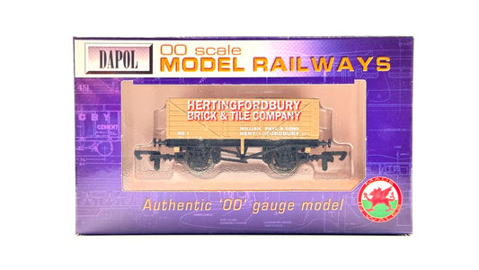 DAPOL 00 GAUGE - HERTINGFORDBURY BRICK & TILE COMPANY WAGON 1 (LIMITED EDITION)