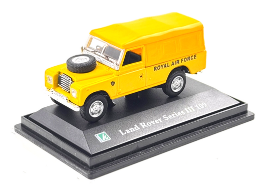 CARARAMA 1/72 SCALE - LAND ROVER SERIES III 109 ROYAL AIR FORCE RAF YELLOW BOXED