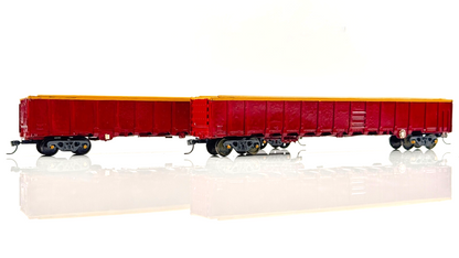 KIT BUILT 00 GAUGE - PAIR OF EWS (UNBRANDED) MAROON GOLD MBA OPEN BOX WAGONS UB