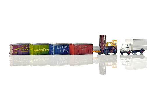 OXFORD DIECAST 1:148 SCALE - GWR FREIGHTLIFTER WHITE TRUCK & CONTAINERS UNBOXED
