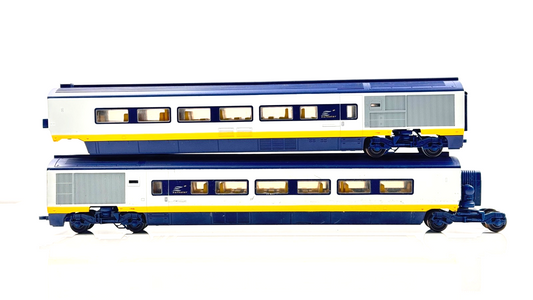HORNBY 00 GAUGE - EUROSTAR PASSENGER COACHES NUMBERED 3219 & 3220 - UNBOXED #3