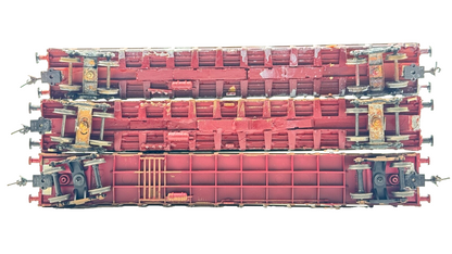 KIT BUILT 00 GAUGE - RAKE OF 3 EWS MAROON/GOLD MBA/MCA OPEN BOX WAGONS UNBOXED