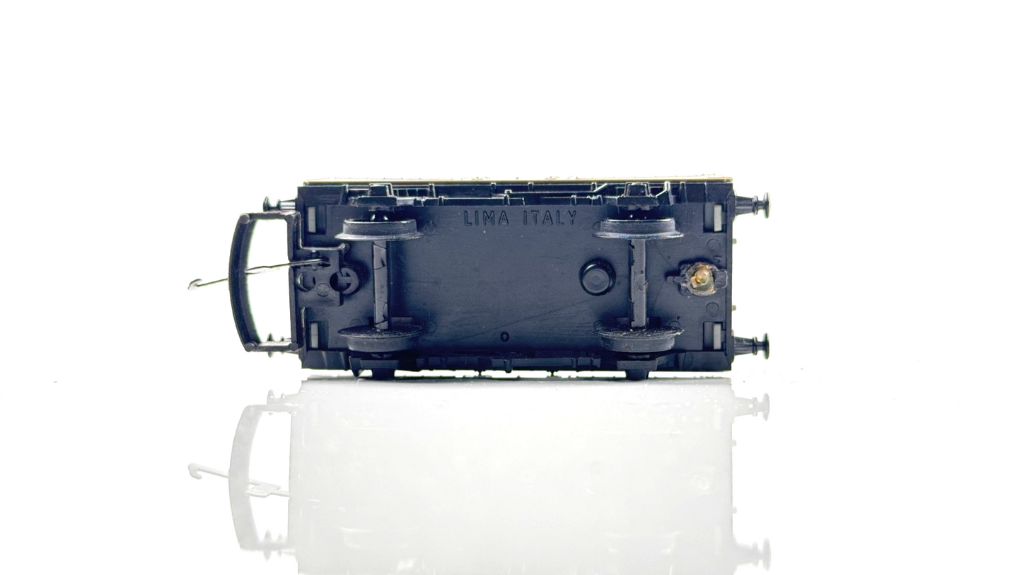 HORNBY 00 GAUGE - RAKE OF 4 BIRDS EYE HARRISON AUSTIN ROVER ESSO WAGONS UNBOXED