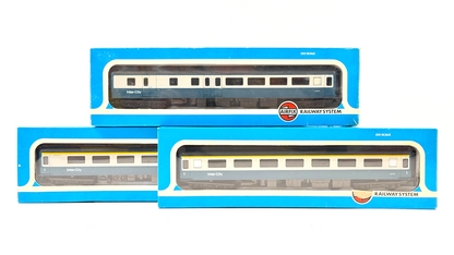 AIRFIX 00 GAUGE - RAKE OF 3 BR BLUE GREY MK2 INTERCITY PASSENGER COACHES BOXED 1