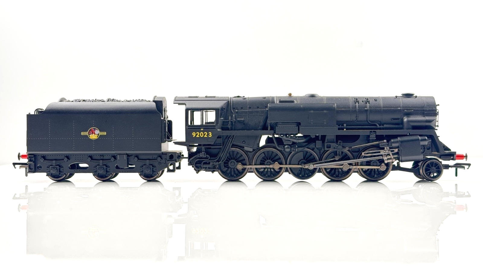 HORNBY 00 GAUGE - R3274 - BR LATE CLASS 9F CROSTI BOILER LOCOMOTIVE 92023 BOXED