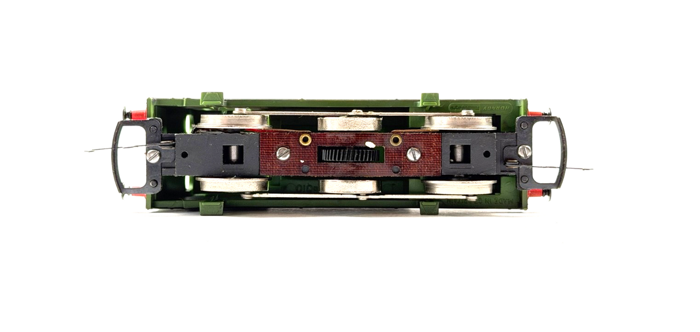 HORNBY 00 GAUGE - R252 - LNER APPLE GREEN LOCOMOTIVE J83 CLASS 8477 BOXED