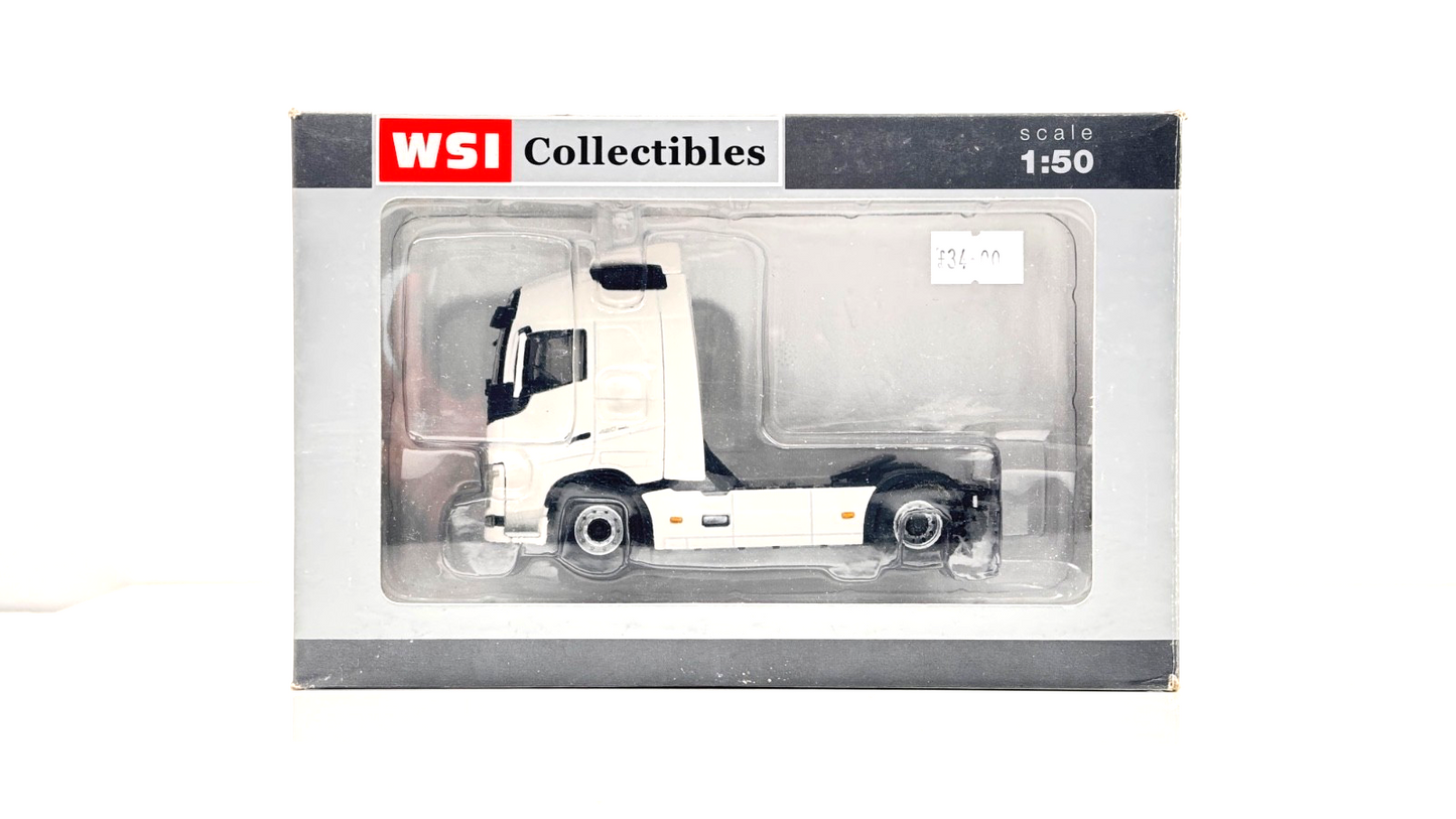 WSI 1/50 SCALE - 03-1136 - VOLVO FH4 GLOBETROTTER 4X2 WHITE TRACTOR UNIT BOXED