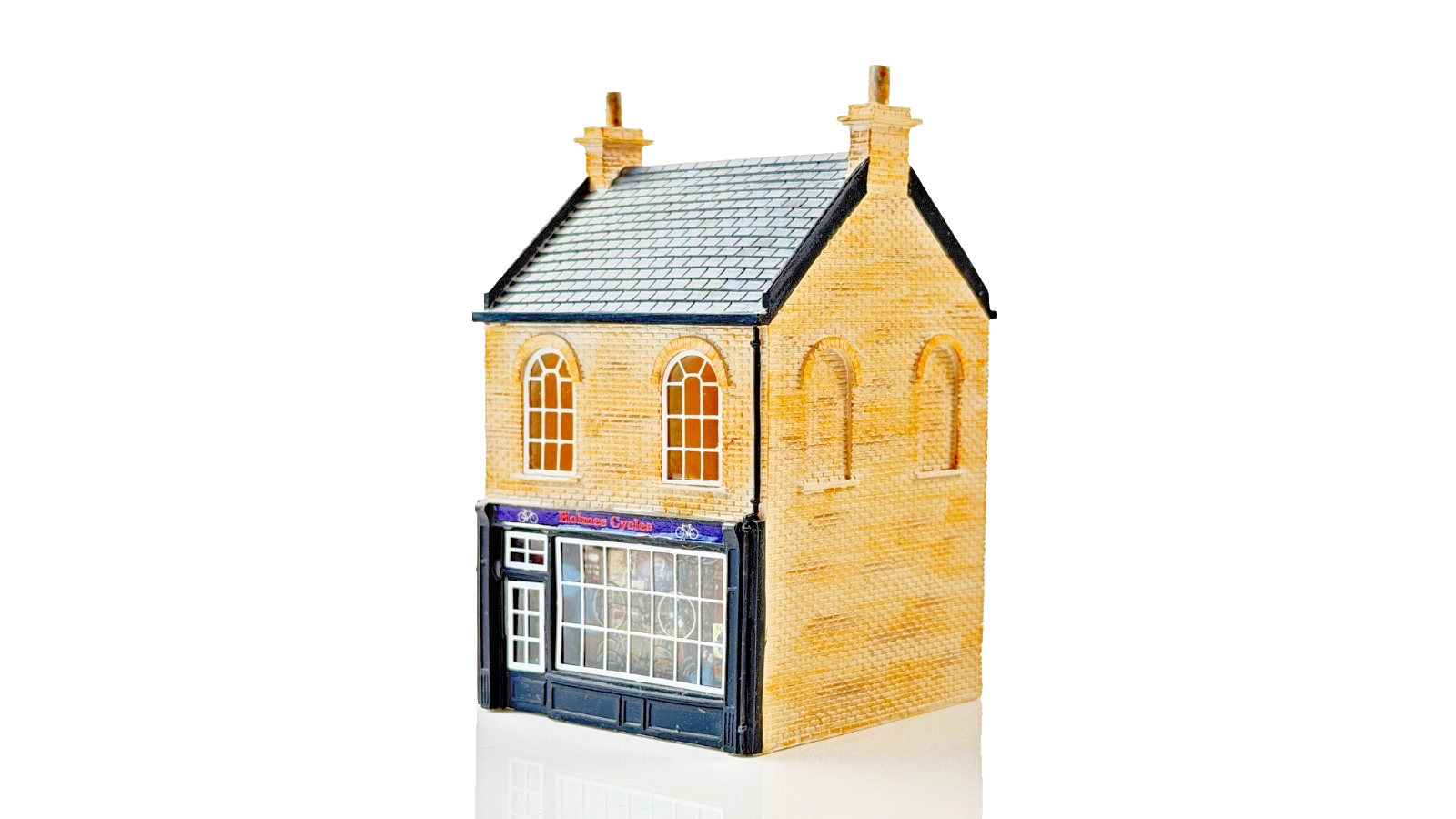 HORNBY 00 GAUGE SKALEDALE - R9630 - HOLMES CYCLES SHOP UNBOXED