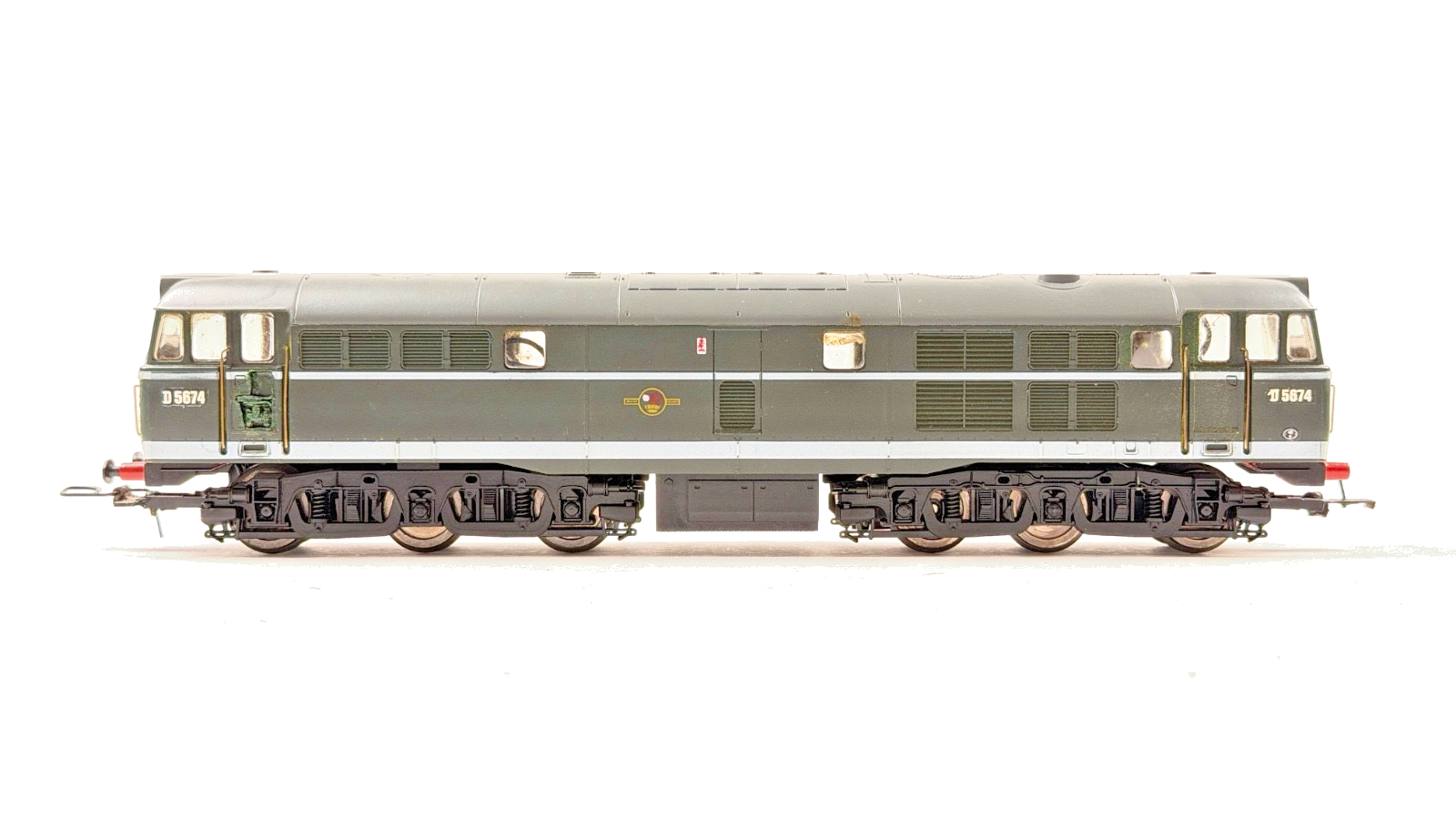 LIMA 00 GAUGE - L204908 - CLASS 31 DIESEL AIA-AIA BR GREEN D5674 - IMPERFECT