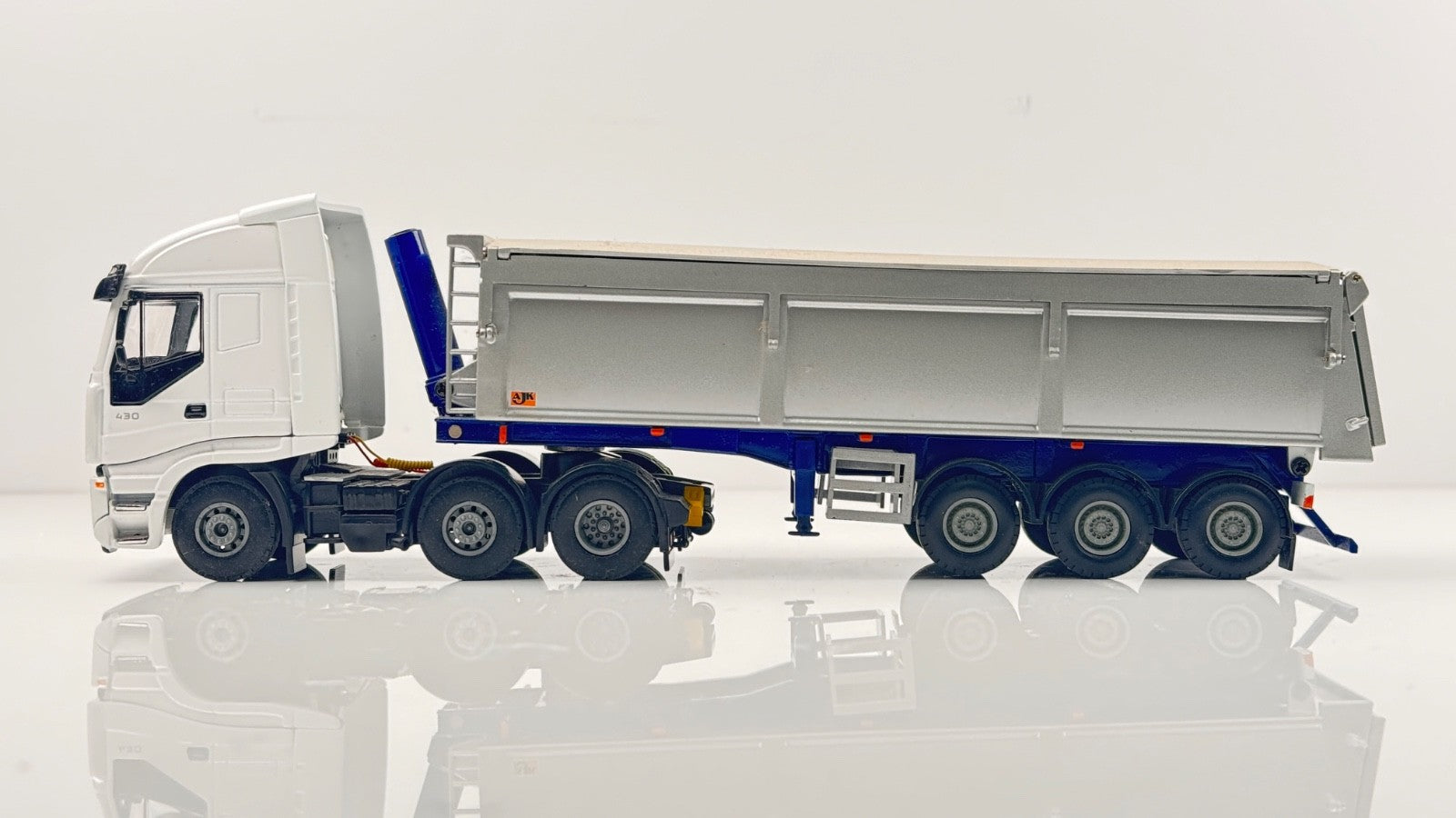 LION TOYS 1/50 SCALE - IVECO STRALIS WHITE TRACTOR UNIT & GREY TIPPER - BOXED