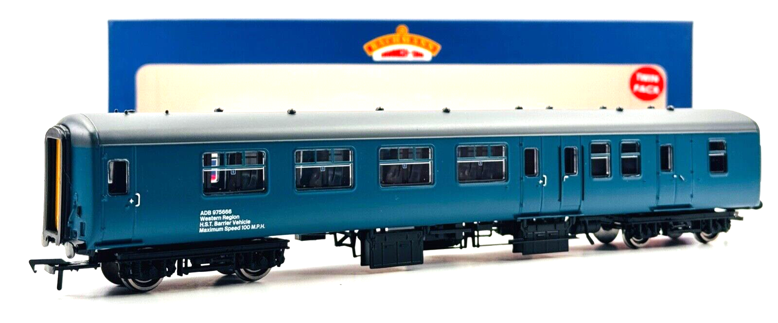 BACHMANN 00 GAUGE - 39-002 - BR MK2A BFK TWIN PACK HST BARRIER VEHICLES - BOXED