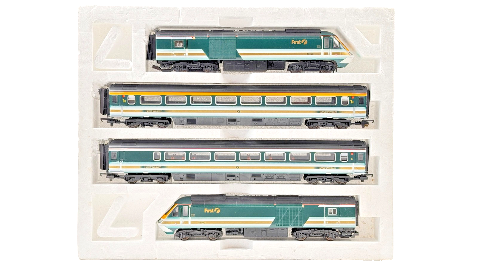 LIMA 00 GAUGE - FIRST GREAT WESTERN FAG PACKET HST 4 CAR SET - PART BOXED