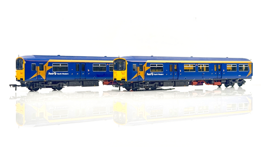 BACHMANN 00 GAUGE - 32-925 - CLASS 150/1 DMU 2 CAR FIRST NORTHWESTERN - BOXED