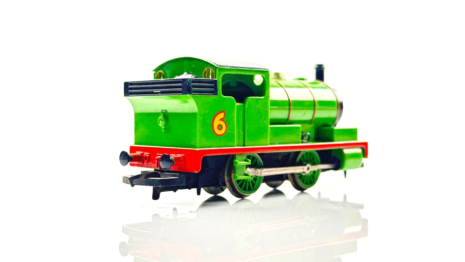 HORNBY 00 GAUGE - THOMAS & FRIENDS PERCY GREEN ENGINE NO.6 - NON RUNNER
