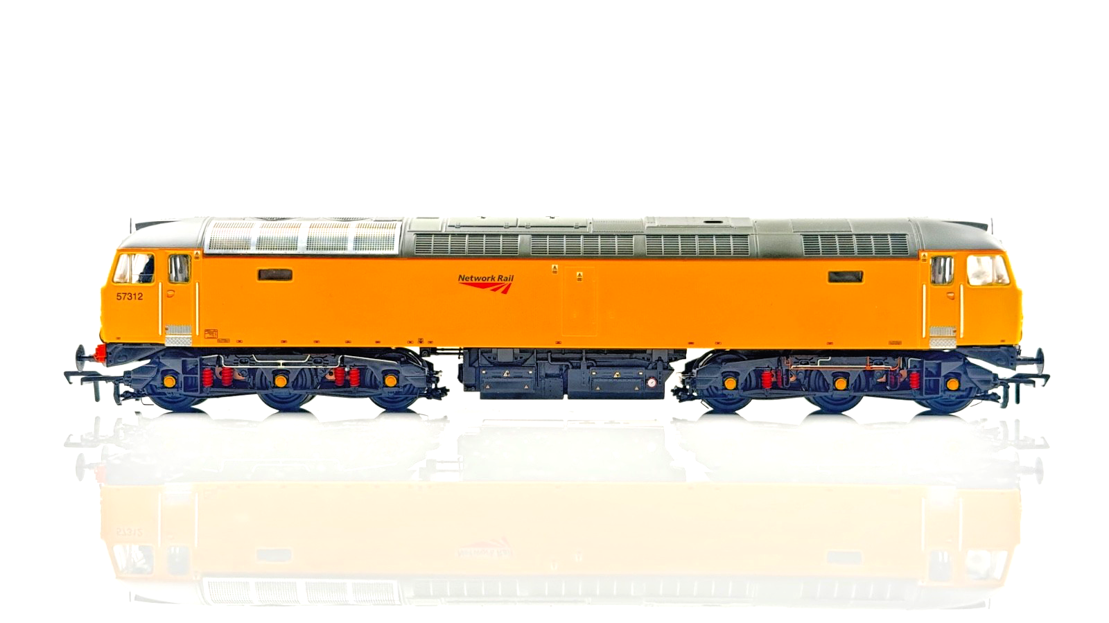 BACHMANN 00 GAUGE - 32-761 - CLASS 57 DIESEL 57312 NETWORK RAIL DCC FITTED BOXED