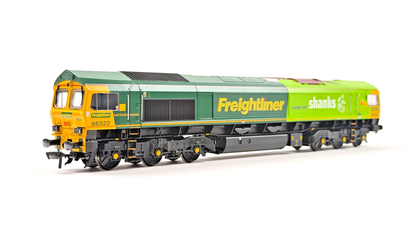 BACHMANN 00 GAUGE - 32-726DS - CLASS 66522 LONDON FREIGHTLINER SHANKS DCC SOUND