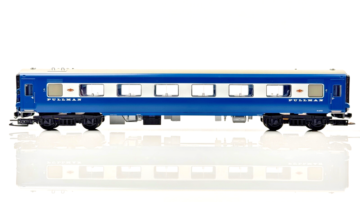 BACHMANN 00 GAUGE - 31-255DC - MIDLAND PULLMAN 6 CAR SET NANKING BLUE DCC FITTED