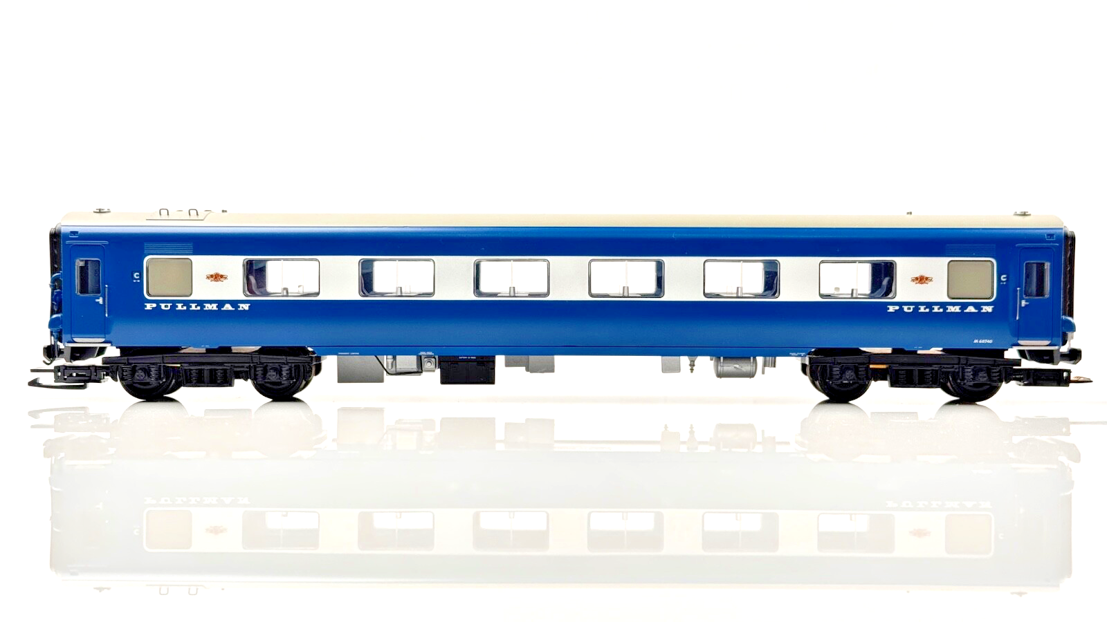BACHMANN 00 GAUGE - 31-255DC - MIDLAND PULLMAN 6 CAR SET NANKING BLUE DCC FITTED