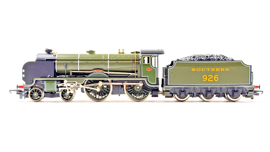 HORNBY 00 GAUGE - R683 - SR SOUTHERN 4-4-0 SCHOOLS CLASS V REPTON NEEDS SERVICE