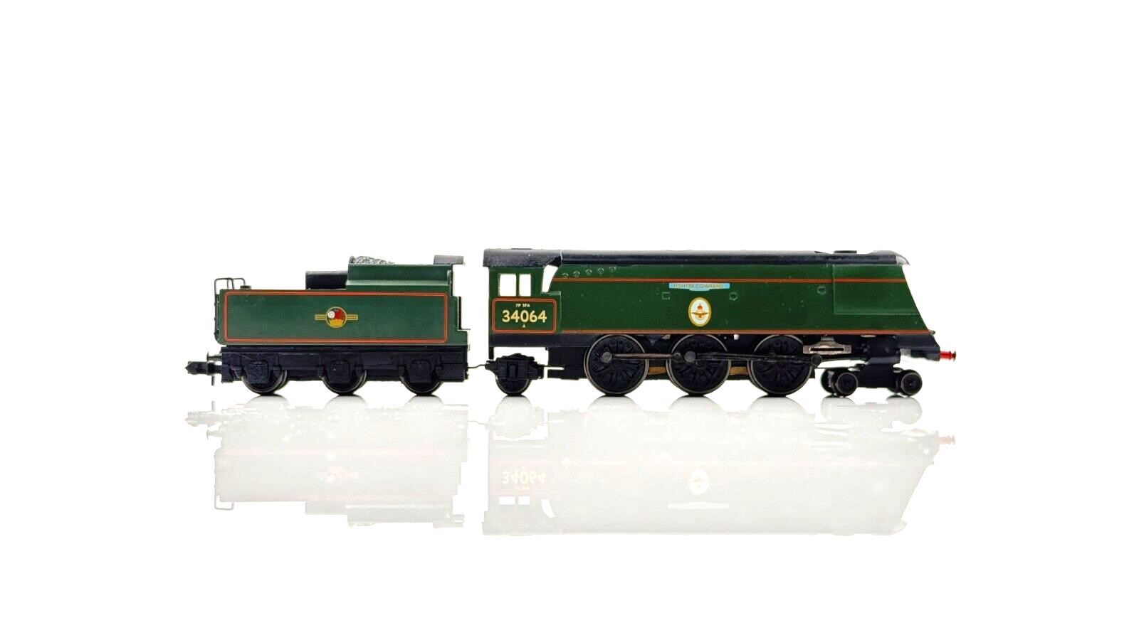GRAHAM FARISH N GAUGE - 372-276 - BATTLE OF BRITAIN 34064 'FIGHTER COMMAND'
