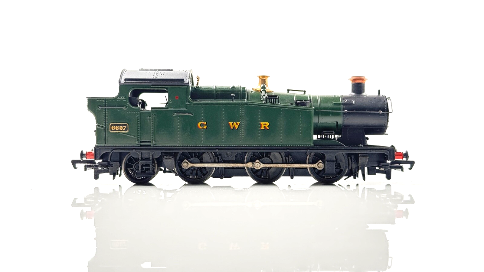 MAINLINE 00 GAUGE - 37038 - CLASS 6600 0-6-2T LOCOMOTIVE GWR GREEN '6697' BOXED