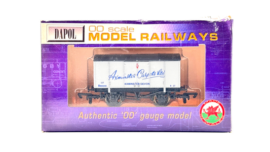 DAPOL 00 GAUGE - AXMINSTER CARPETS LTD OF DEVON WAGON (LIMITED EDITION)