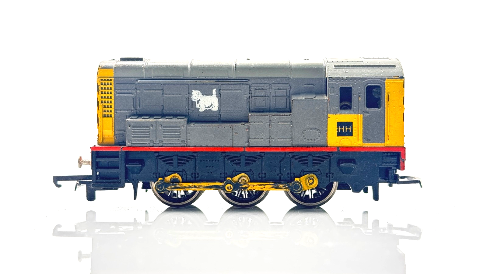 LIMA 00 GAUGE - NON MOTORISED CLASS 09 DIESEL SHUNTER DUMMY HH RAILFREIGHT 09027