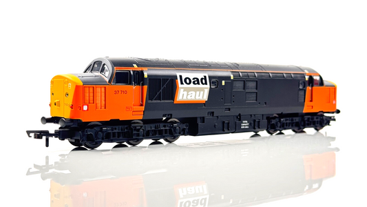 HORNBY 00 GAUGE - R30188 - CLASS 37 DIESEL 37710 LOADHAUL ORANGE BLACK - BOXED
