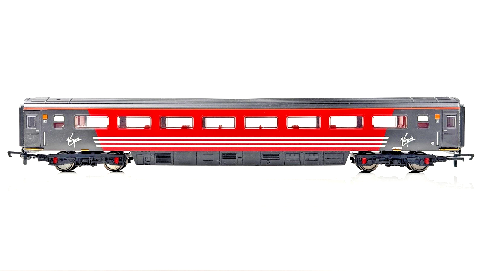 HORNBY 00 GAUGE - RAKE OF 3 VIRGIN TRAINS MK3 COACHES INCLUDING BUFFET CAR - UB