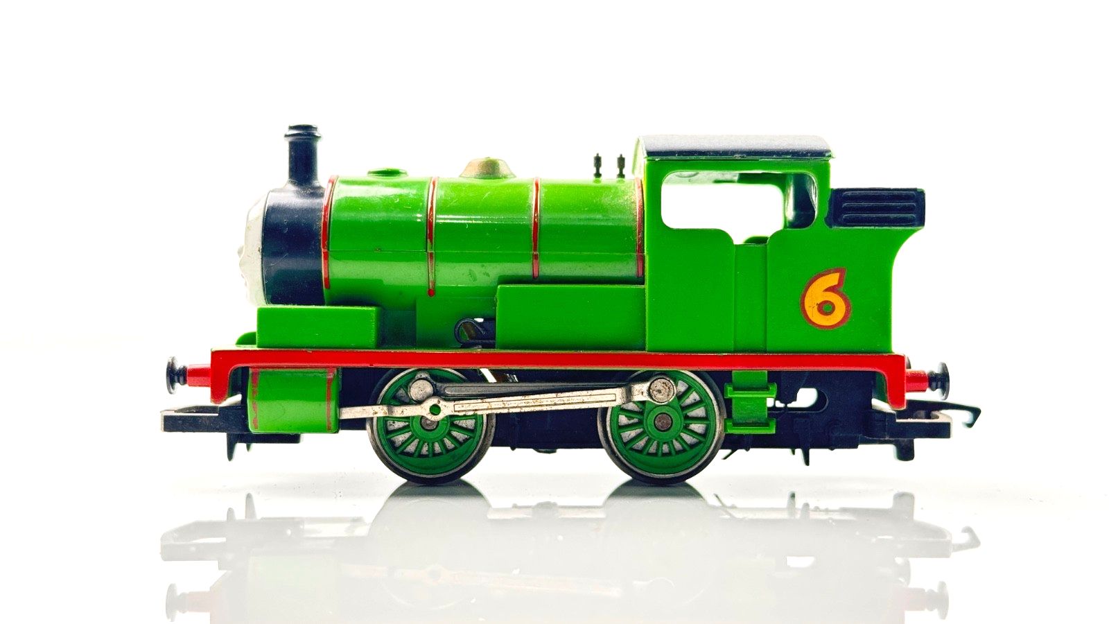 HORNBY 00 GAUGE - THOMAS & FRIENDS PERCY GREEN ENGINE NO.6 - NON RUNNER
